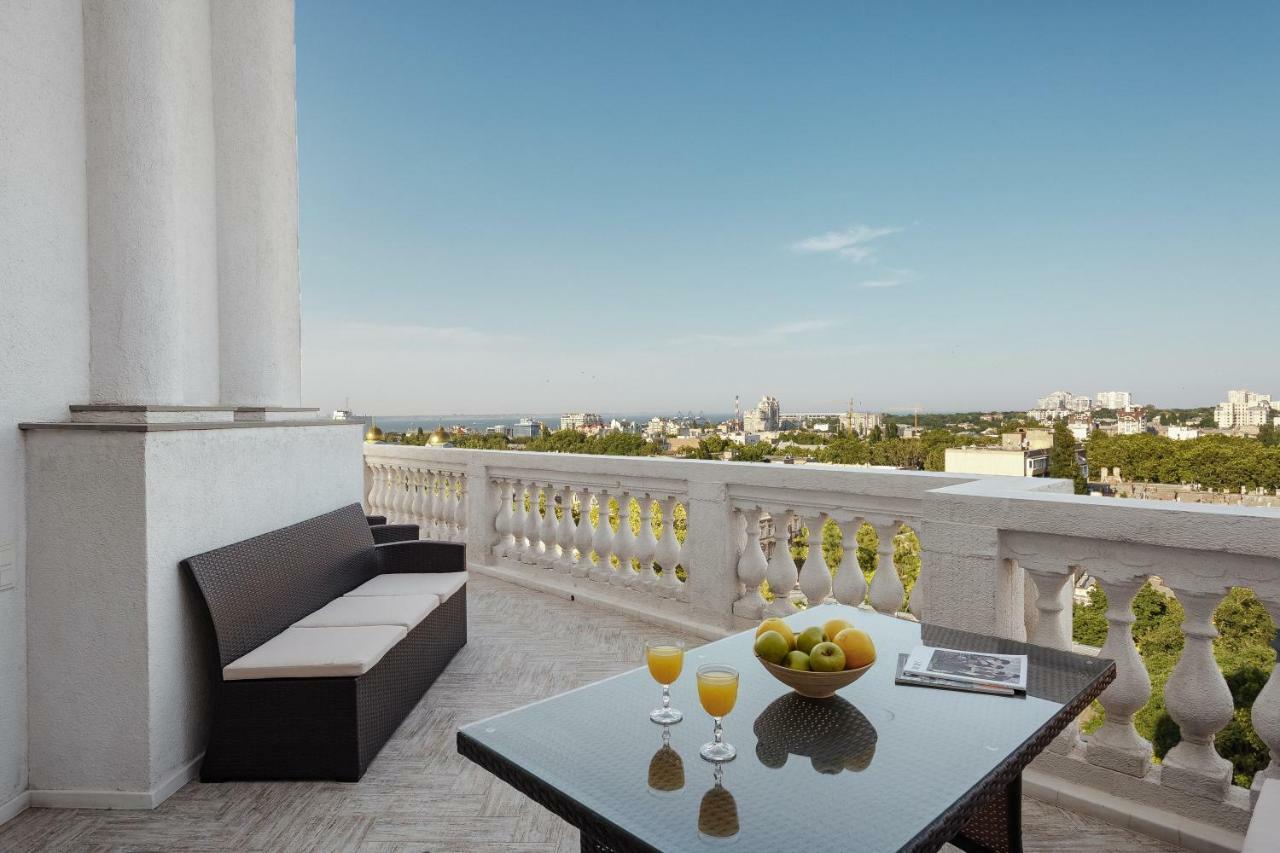 Royal Sky Apartments Odessa Eksteriør billede