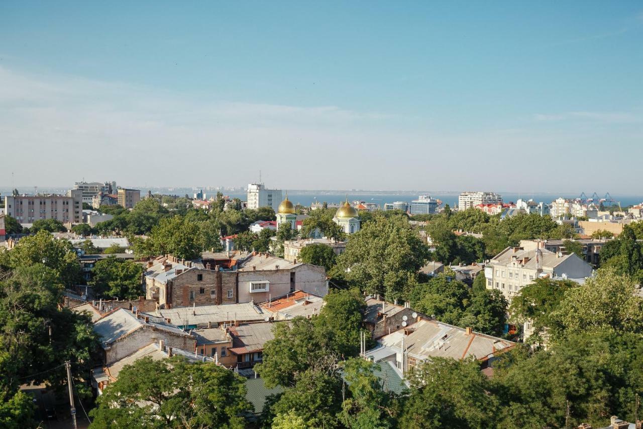 Royal Sky Apartments Odessa Eksteriør billede